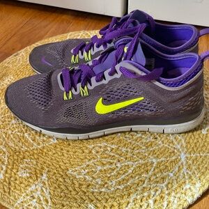 Nike Free TR Fit 2 Purple Running Shoes Size 7.5 Women’s